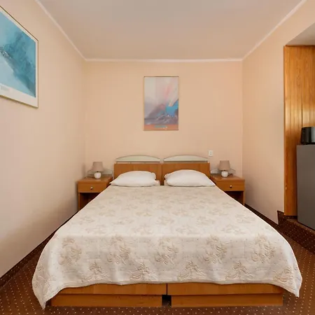 Comfortable Studio, Breakfast Included דירה
