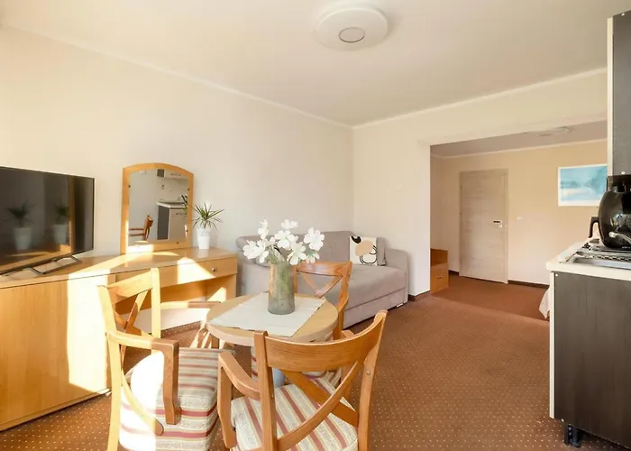 Apartman Comfortable Studio, Breakfast Included Rewal